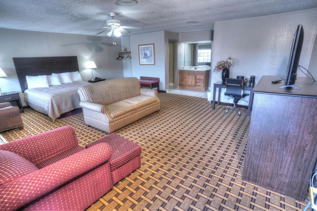 Amerivu Inn & Suites - Helen - Downtown Екстериор снимка